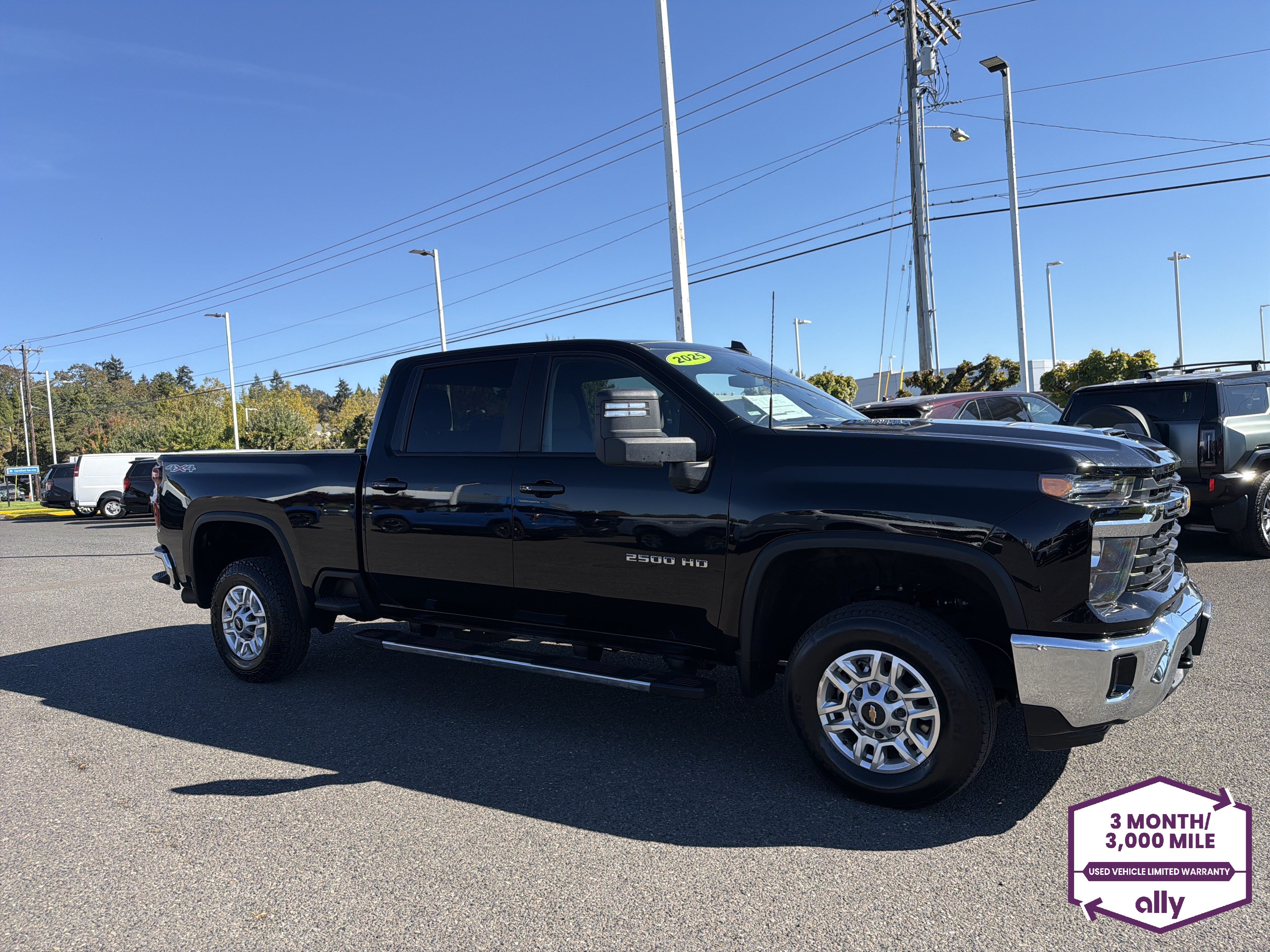 Used 2025 Chevrolet Silverado 2500 LT w/ Convenience Package AWD/4WD image 7