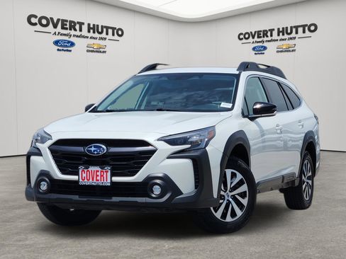 Used 2024 Subaru Outback Premium AWD/4WD image 1