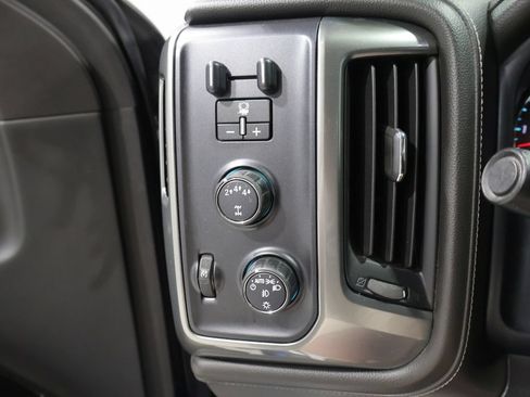 Used 2017 Chevrolet Silverado 2500 LTZ w/ Vortec Plus Package AWD/4WD image 30