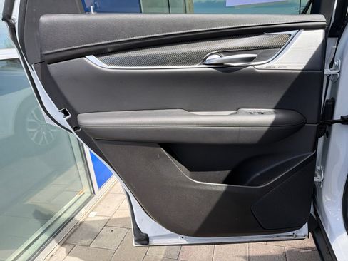Used 2024 Cadillac XT5 Sportv w/ Technology Package AWD/4WD image 21