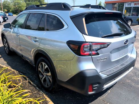 Used 2022 Subaru Outback Limited image 4