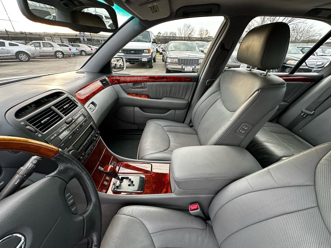 Used 2004 Lexus LS 430 RWD image 31