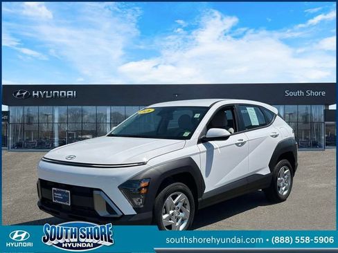 Certified 2026 Hyundai Kona SE AWD/4WD image 4