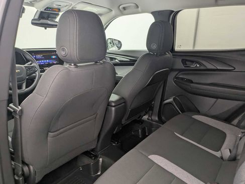 Used 2024 Chevrolet TrailBlazer LT w/ Driver Confidence Package FWD image 19