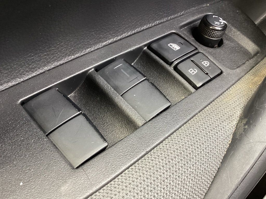 Used 2023 Toyota Corolla LE FWD image 16