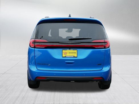 New 2026 Chrysler Pacifica Select w/ S Appearance Package AWD/4WD image 6