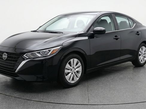 Used 2025 Nissan Sentra S FWD image 3