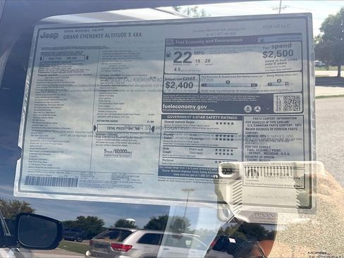 New 2025 Jeep Grand Cherokee Altitude image 14
