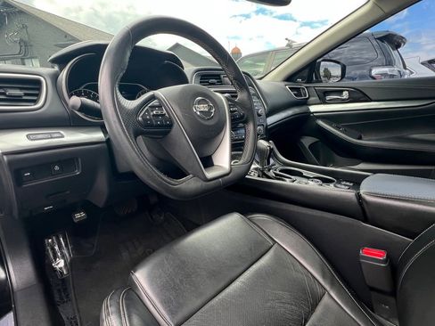 Used 2019 Nissan Maxima 3.5 SL w/ Floor Mat Group FWD image 17