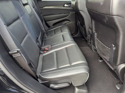 Used 2020 Jeep Grand Cherokee Overland image 13