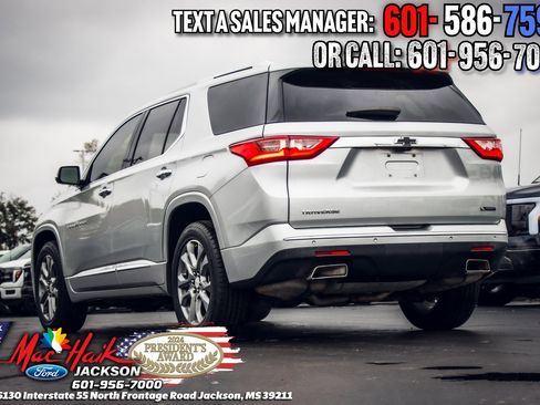 Used 2018 Chevrolet Traverse Premier w/ Driver Confidence II Package image 3