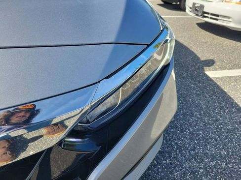 Used 2018 Honda Accord EX-L image 16