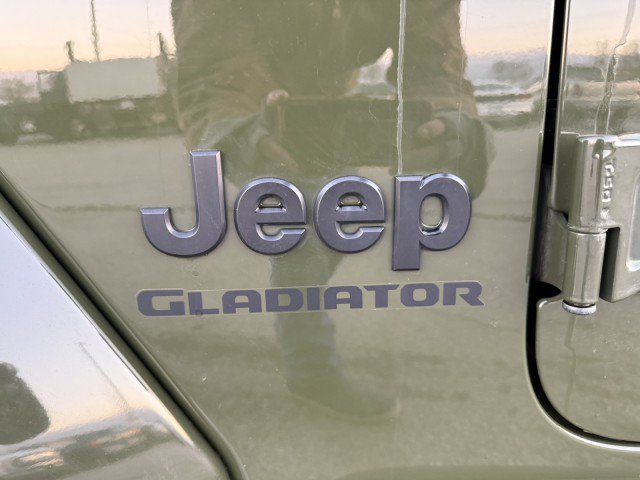 Used 2021 Jeep Gladiator Sport AWD/4WD image 17