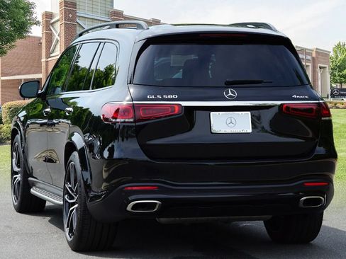 Certified 2023 Mercedes-Benz GLS 580 4MATIC image 7