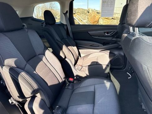 Used 2023 Subaru Ascent Premium w/ Convenience Package image 11