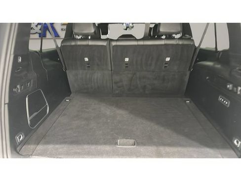 Used 2024 Jeep Wagoneer L Series II w/ Flexible Seating Group AWD/4WD image 25