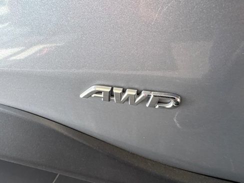 Used 2019 Toyota RAV4 XLE AWD/4WD image 10