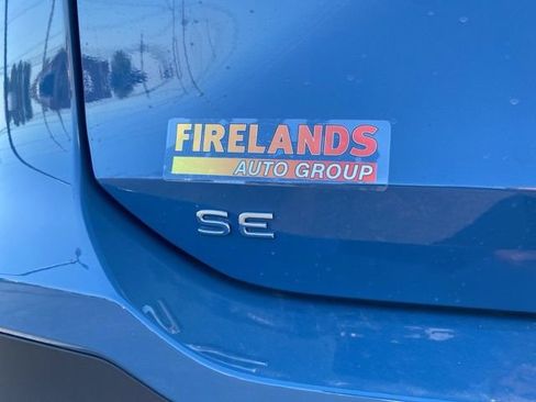 New 2025 Volkswagen Tiguan SE w/ Panoramic Sunroof Package image 16