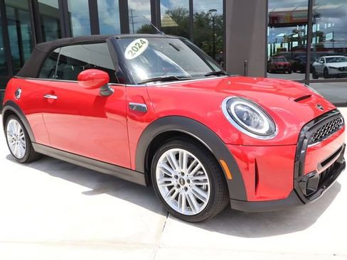 Used 2024 MINI Cooper S FWD image 1