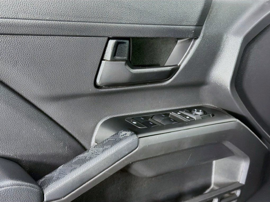 Used 2024 Toyota Tacoma SR AWD/4WD image 23