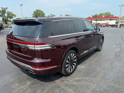 Used 2023 Lincoln Aviator Black Label Grand Touring AWD/4WD image 19