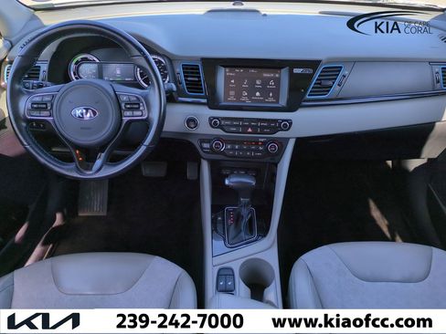 Used 2019 Kia Niro EX image 14