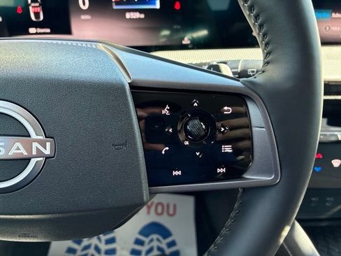 Certified 2025 Nissan Murano SV AWD/4WD image 38