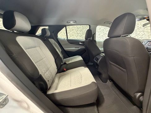 Used 2022 Chevrolet Equinox LT image 10