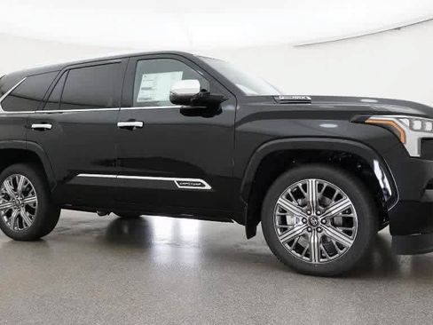 Used 2026 Toyota Sequoia Capstone AWD/4WD image 27