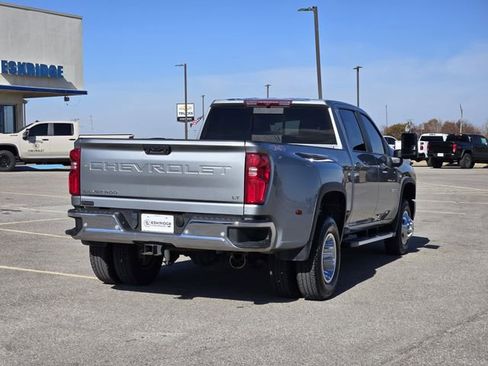 Used 2024 Chevrolet Silverado 3500 LT w/ Safety Package image 7