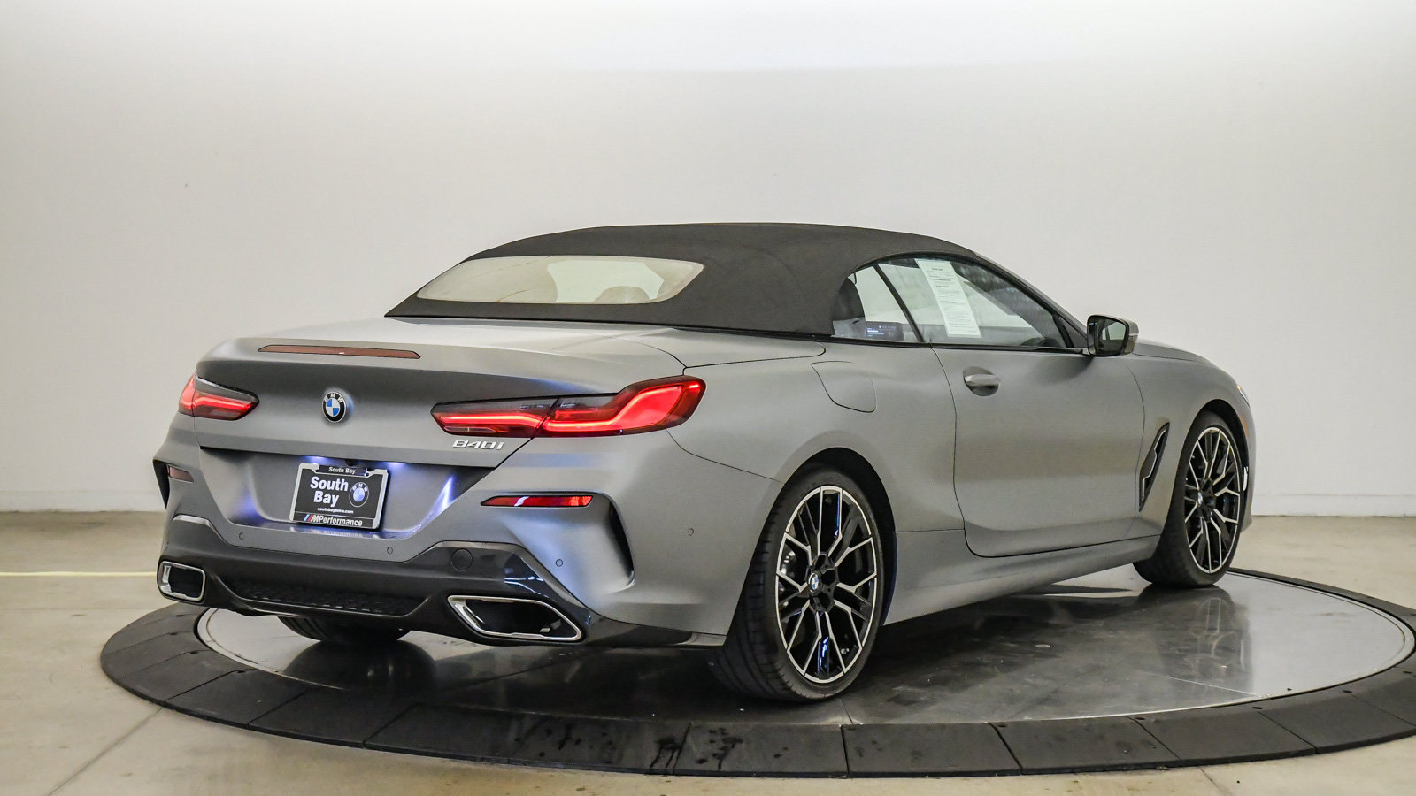 Used 2026 BMW 840i Convertible RWD image 5
