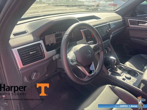 Used 2023 Volkswagen Atlas Cross Sport SEL image 14