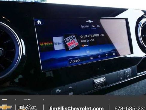 Used 2025 Mercedes-Benz Sprinter 2500 image 17