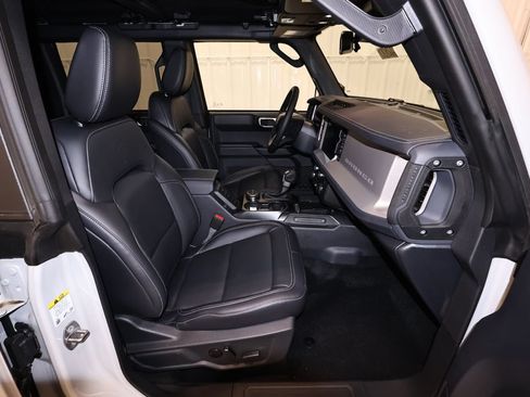 New 2026 Ford Bronco Outer Banks AWD/4WD image 15