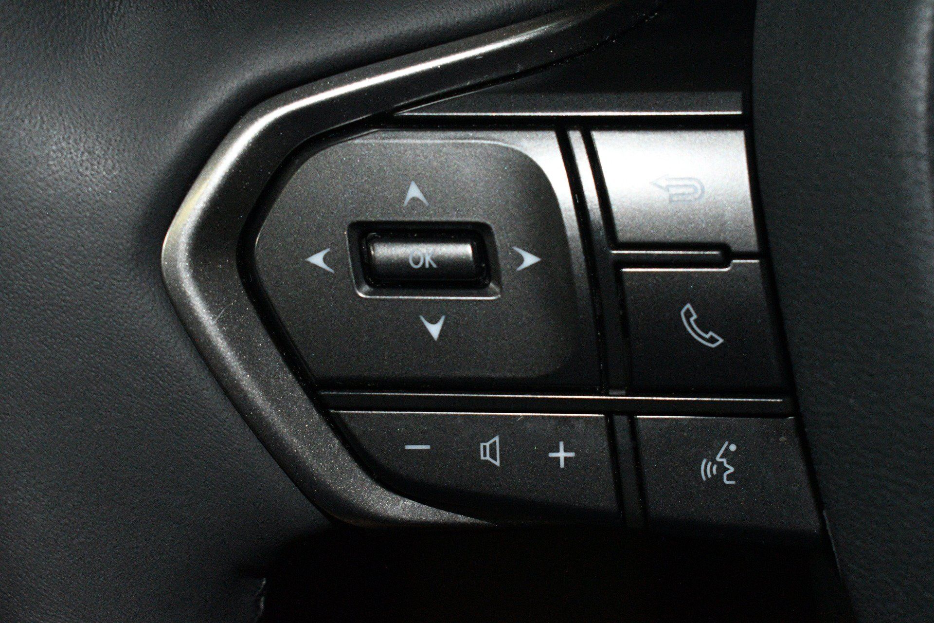 Used 2025 Lexus RX 350 Premium w/ Convenience Package FWD image 27