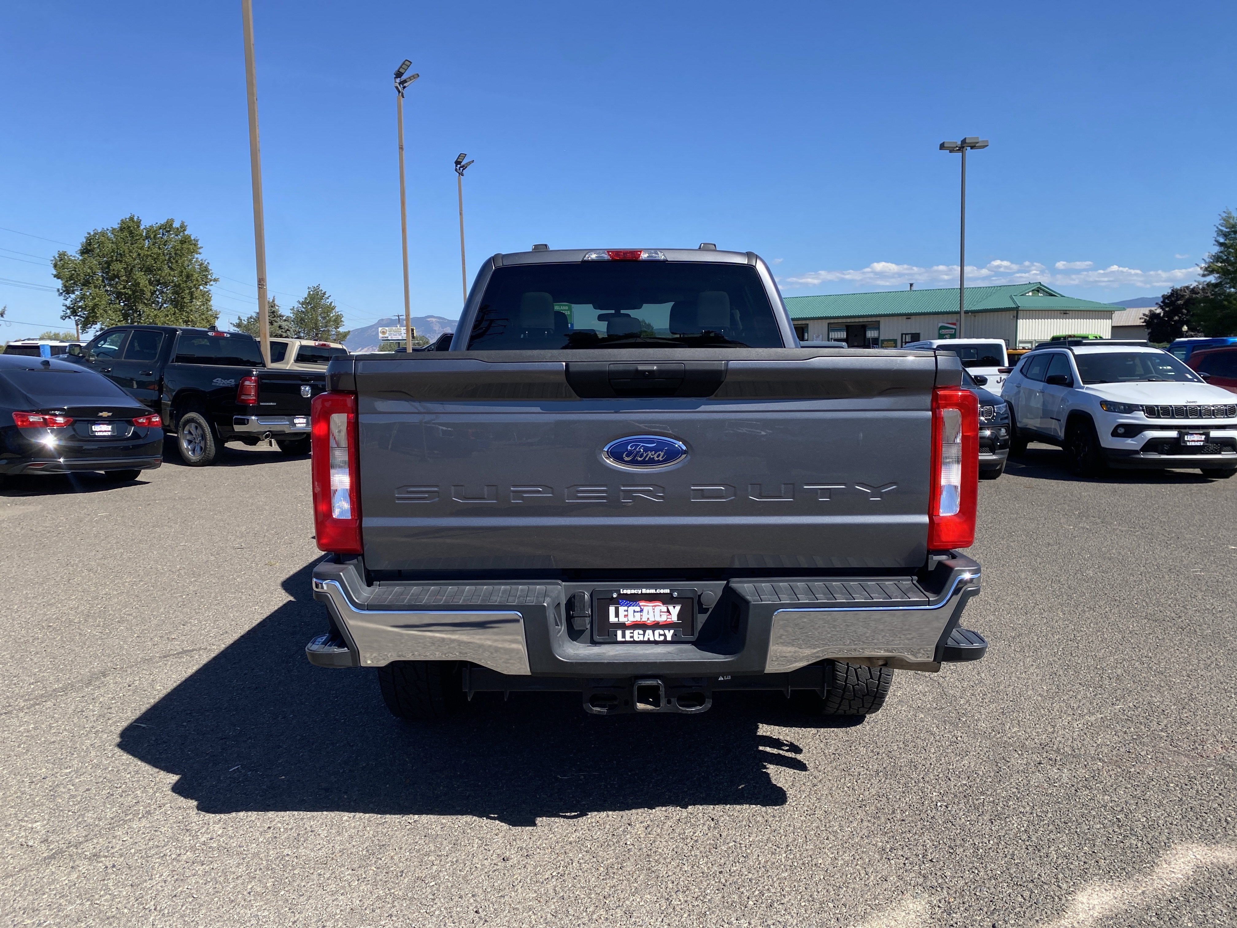 Used 2025 Ford F250 XLT AWD/4WD image 4