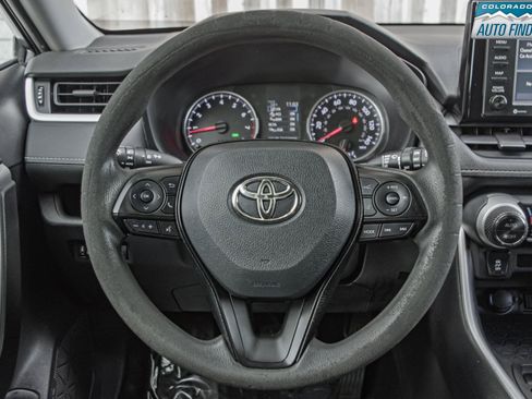 Used 2020 Toyota RAV4 XLE AWD/4WD image 13