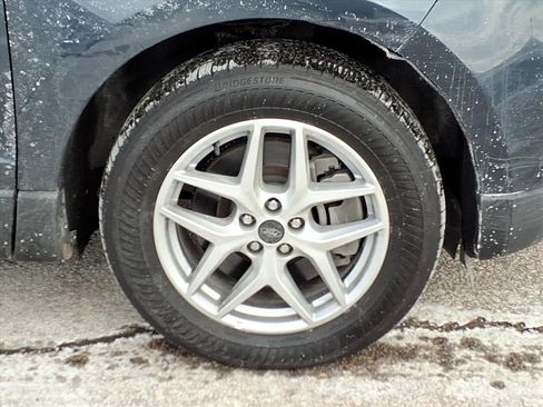 Used 2023 Ford Edge SEL image 9