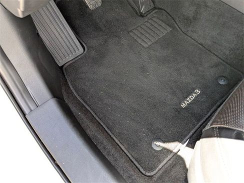 Used 2024 MAZDA MAZDA3 s image 32