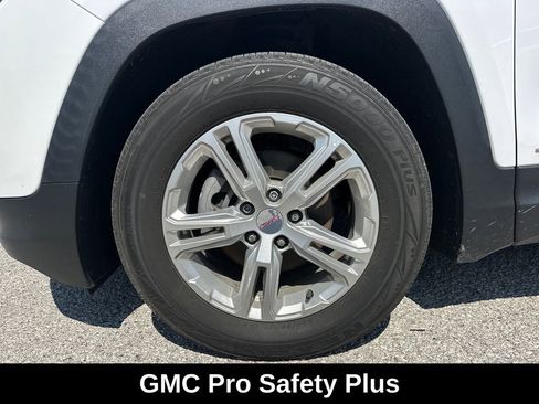 Used 2021 GMC Terrain SLE w/ Driver Convenience Package FWD image 11