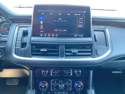 Used 2021 Chevrolet Tahoe Z71 w/ Z71 Off-Road Package AWD/4WD image 13