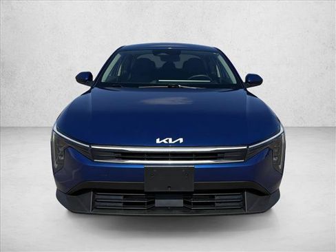Used 2025 Kia K4 FWD image 2