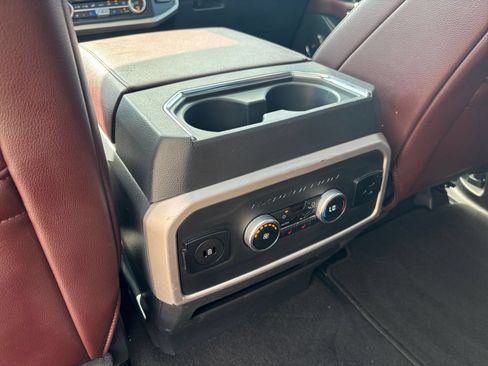 Used 2024 Ford Expedition Limited RWD image 25
