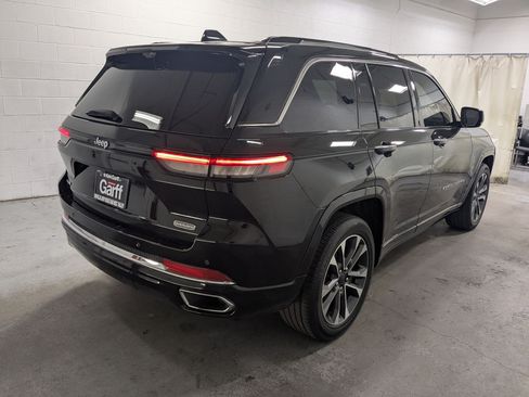 Certified 2023 Jeep Grand Cherokee Overland w/ Luxury Tech Group IV AWD/4WD image 7