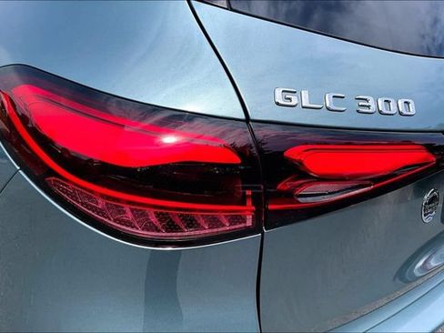 Used 2026 Mercedes-Benz GLC 300 4MATIC image 25
