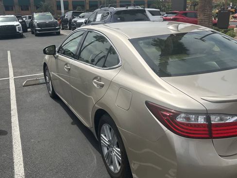 Used 2015 Lexus ES 350 image 9