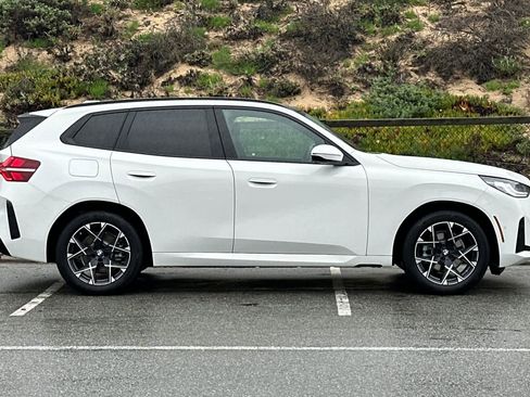 Used 2025 BMW X3 xDrive30i w/ Premium Package image 6