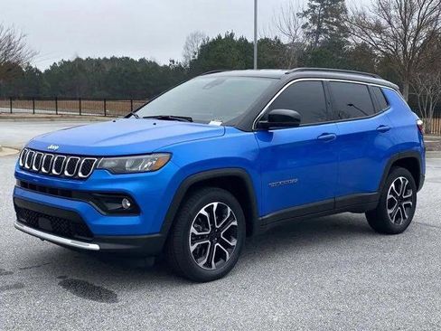 Certified 2023 Jeep Compass Limited image 8