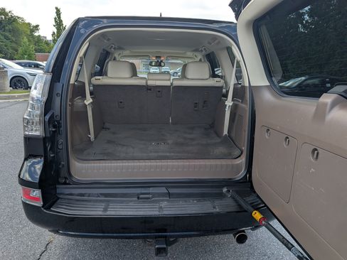 Used 2015 Lexus GX 460 w/ Premium Package AWD/4WD image 13