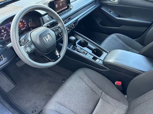 Used 2023 Honda Accord LX image 9